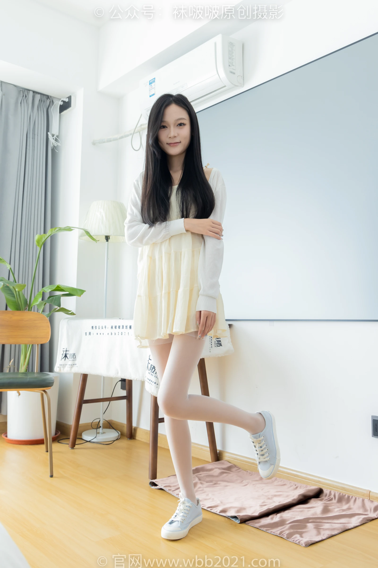BoBoSocks袜啵啵-No.517-焦糖-帆布鞋,薄白丝-[147P1V-5.30GB]-3.webp